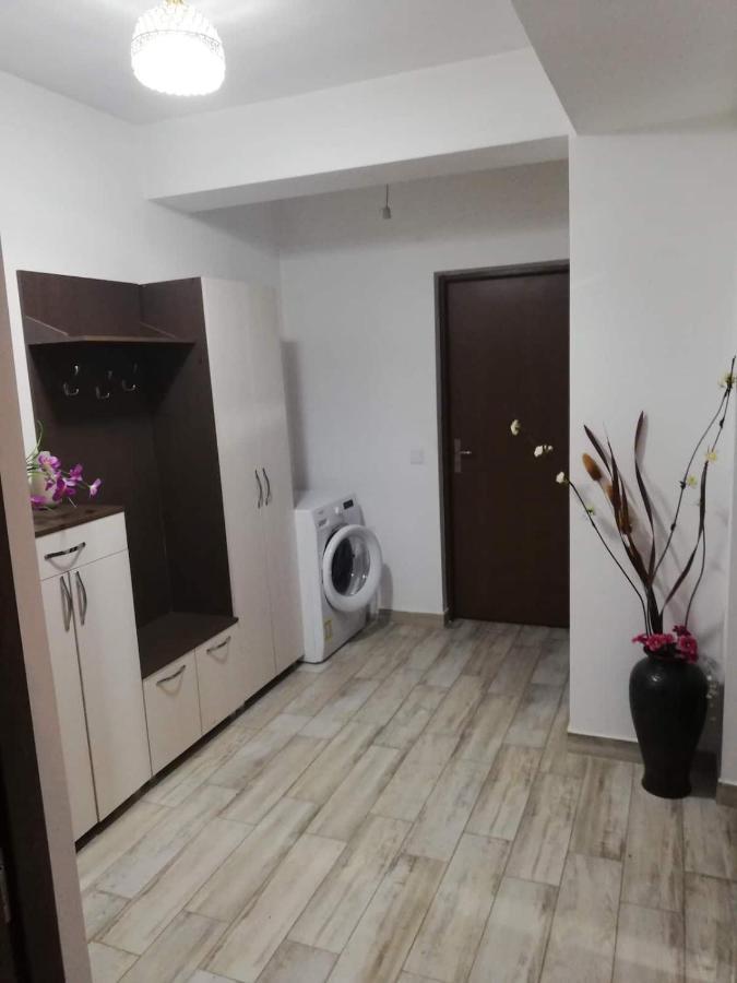 Ella Doo Apartament - 15 Min De Palas Hlincea Экстерьер фото