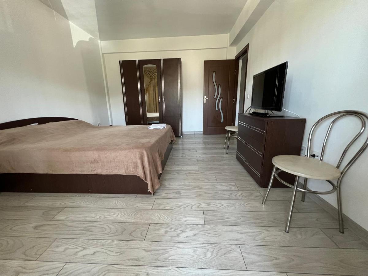 Ella Doo Apartament - 15 Min De Palas Hlincea Экстерьер фото