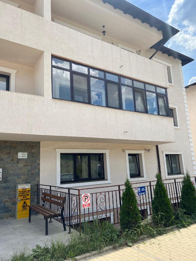 Ella Doo Apartament - 15 Min De Palas Hlincea Экстерьер фото